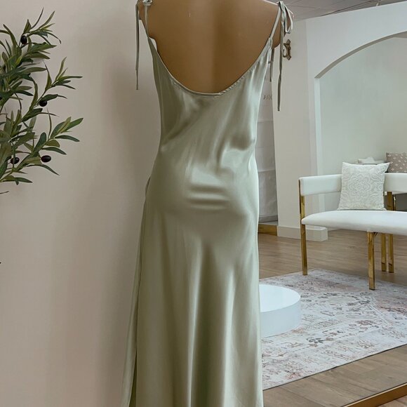 Lola Dress | Sage BD103 - Picture 3 of 3
